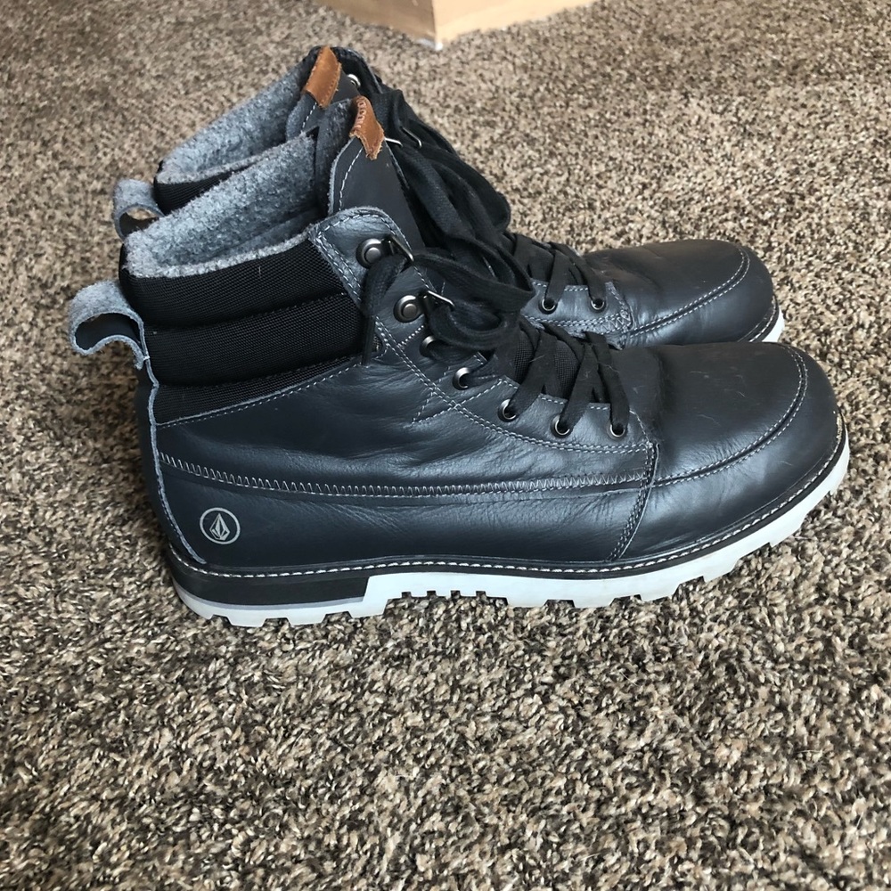 Volcom boots